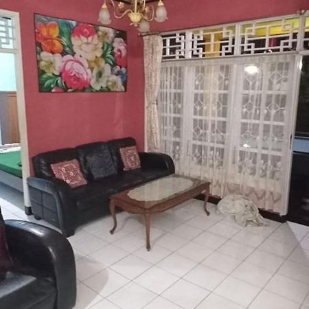 Villa Puspa 259 By Surganya Villa Puncak Dış mekan fotoğraf