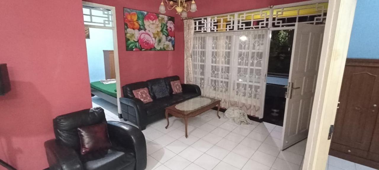 Villa Puspa 259 By Surganya Villa Puncak Dış mekan fotoğraf
